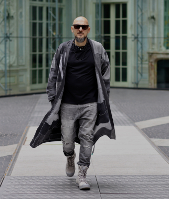 SZARY PŁASZCZ JEANSOWY - UPCYCLING